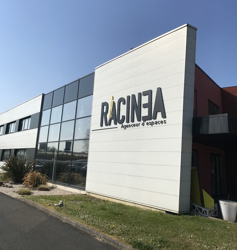 Devanture de notre agence Racinea d'Angers/Écouflant