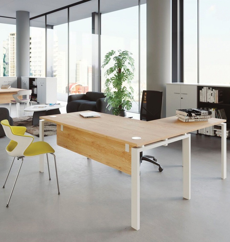 Agencement d'un bureau individuel effet bois