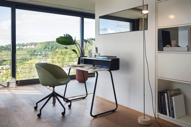 Agencement d'un bureau individuel minimaliste