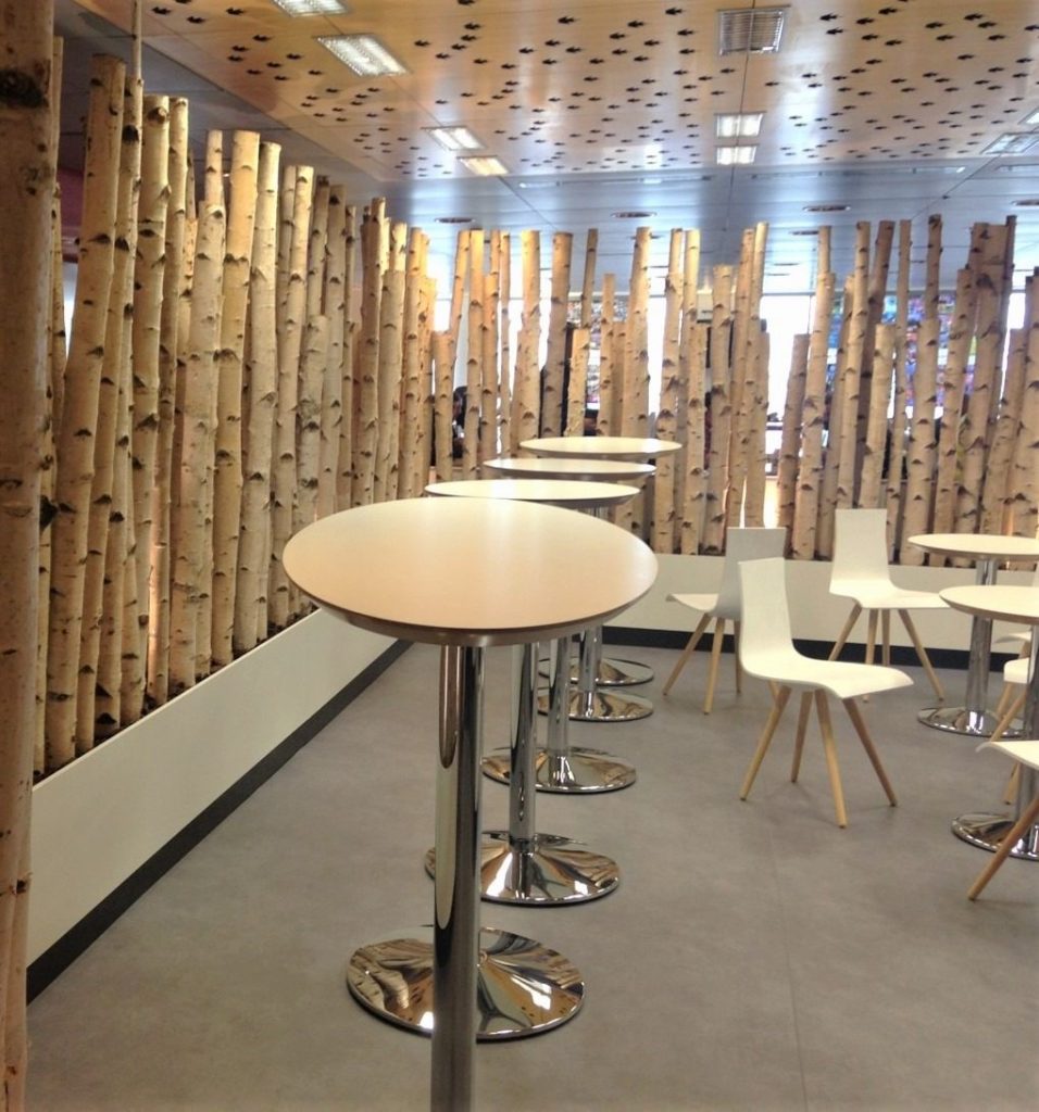 racinea agencement espace restauration table haute cafeteria