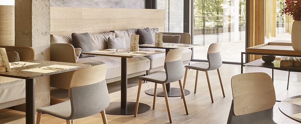 racinea agencement espace restauration assise confortable gris lumiere