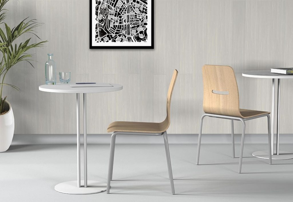 racinea agencement espace restauration epure table haute chaine habillage mural