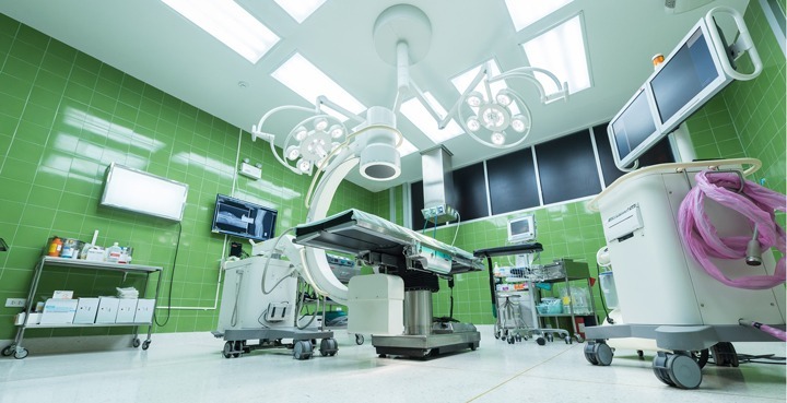 Agencement d'une salle d'intervention pour un hôpital