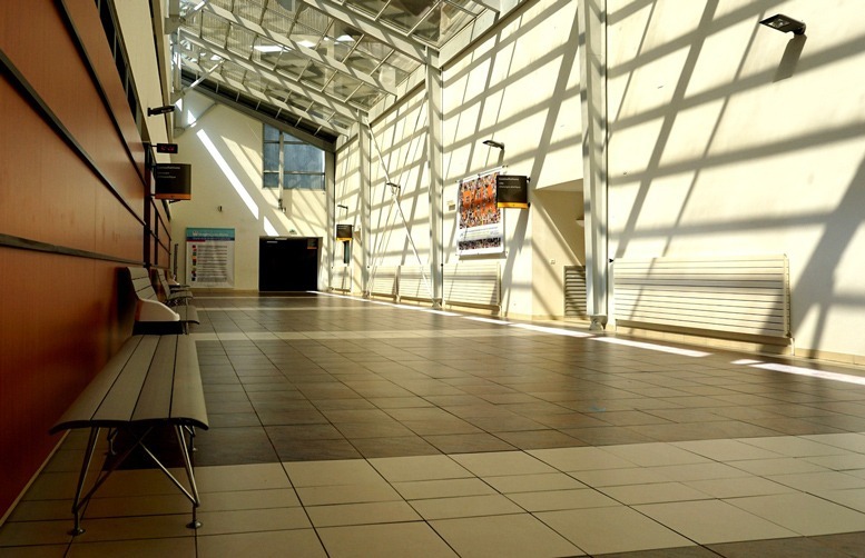 Agencement d'un espace attente lumineux dans un hôpital