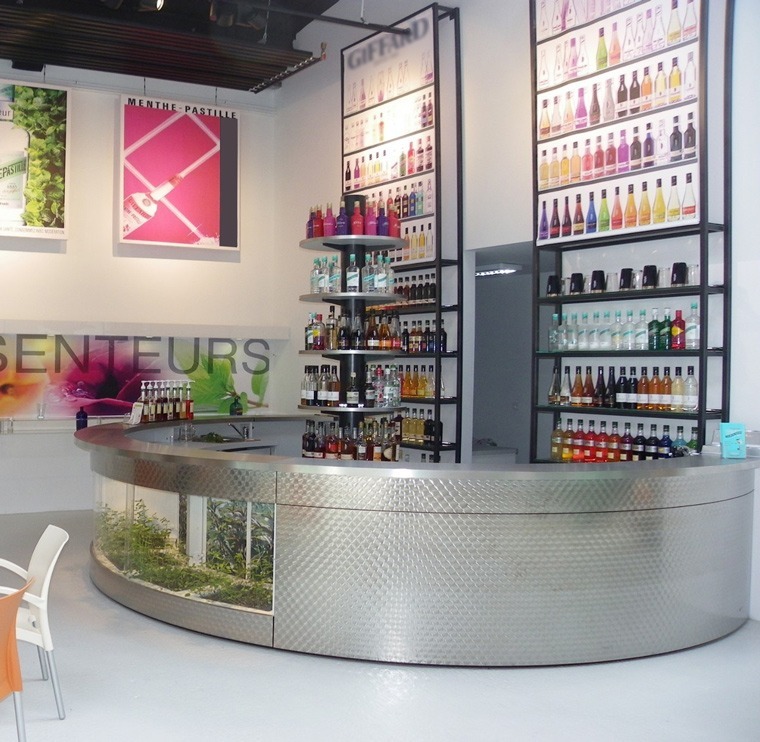 Aménagement d'un comptoir de dégustation design