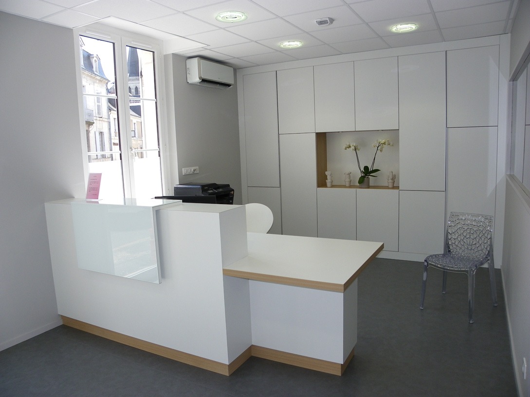 Aménagement cabinet médical - Mobilier sur-mesure – RACINEA