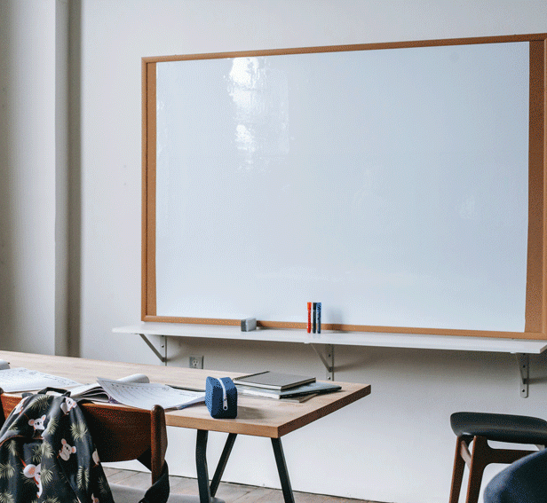 racinea amenagement classe college lycee tableau blanc confort bois nature apaisant