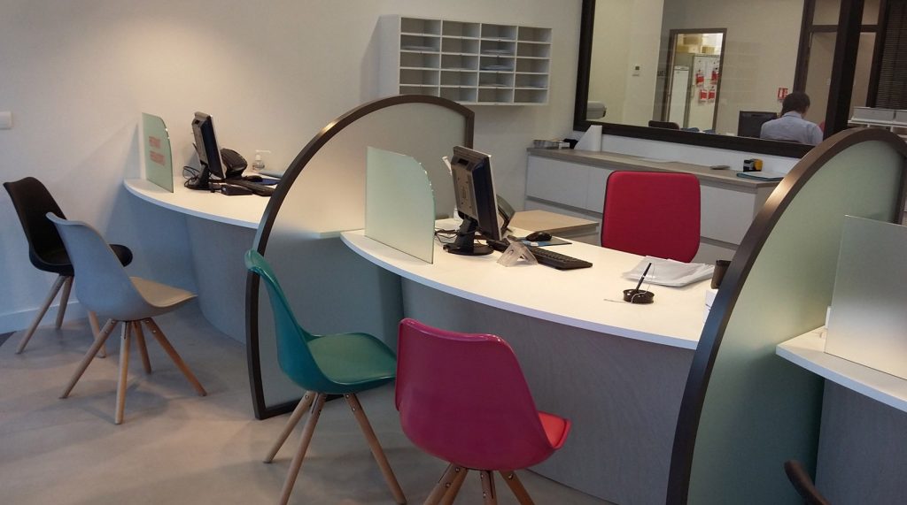 racinea amenagement espace accueil siege bureau