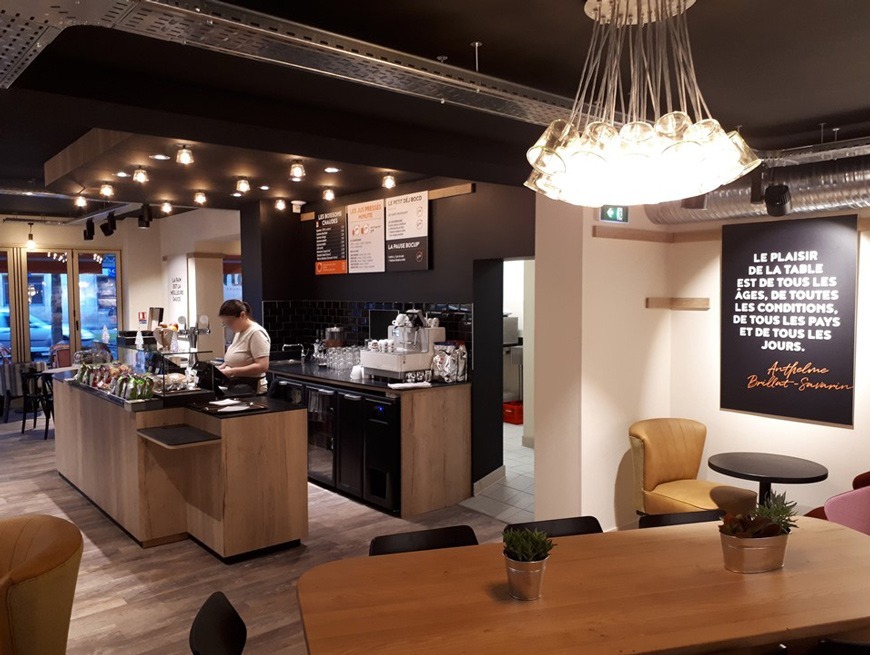 Aménagement sur mesure d'une salle de restaurant