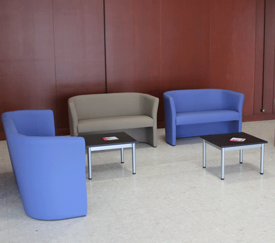 racinea amenagement salle attente fauteuil bleu gris