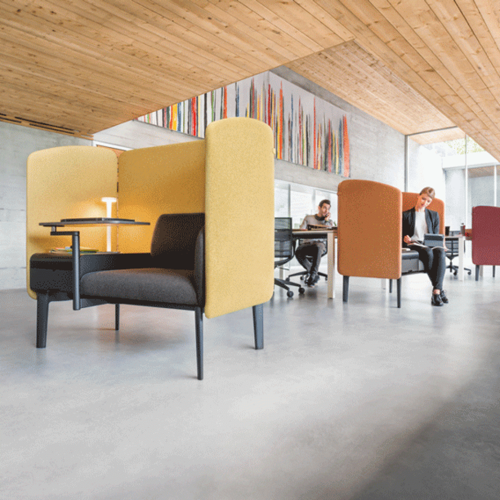 Aménagement d'un espace de pause avec du mobilier individuel insonorisé