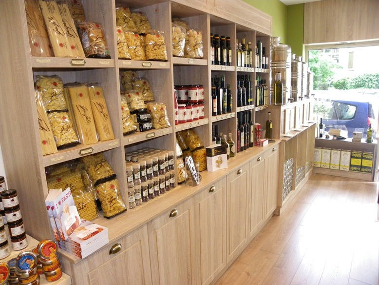 Agencement magasin alimentaire RACINEA Mobilier surmesure