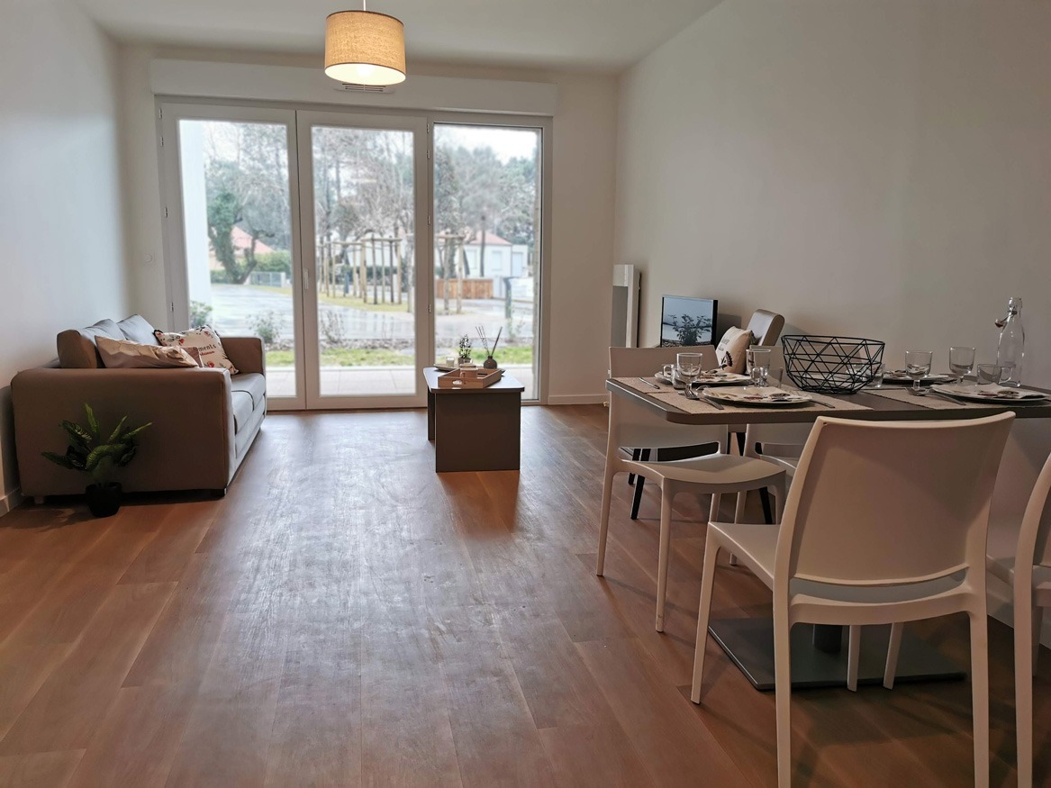 Agencement d'un espace de vie et son mobilier dans un EHPAD